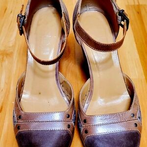 Fidji Portugese Pumps 39 or 8.5